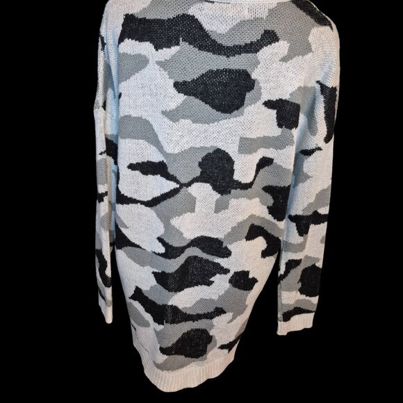 Love by Design Black and Gray Camo Sweater with Sholder Details - Picture 6 of 7